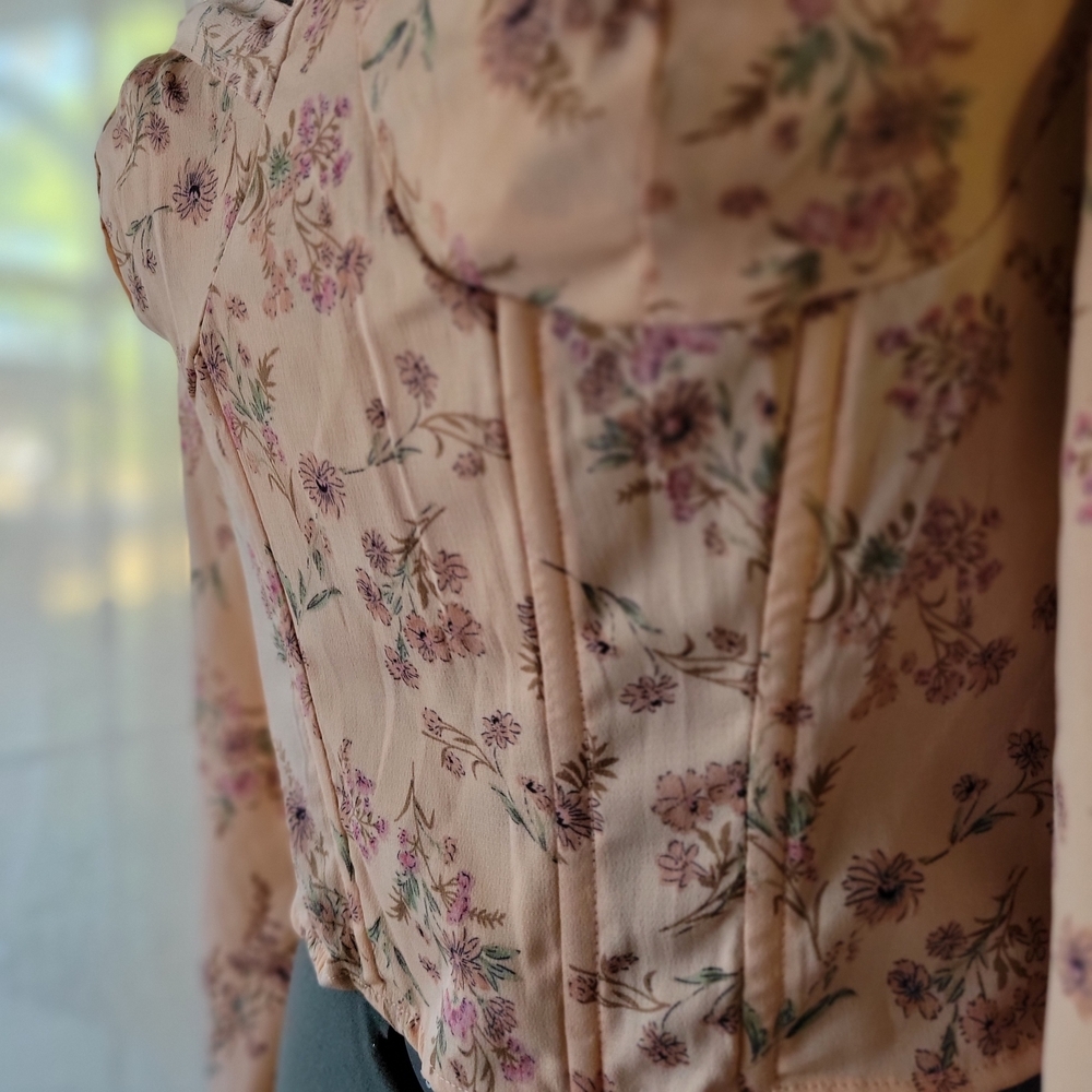 Astr Floral Corset Blouse with Ruffle in Pink Purple New With Tags Size Large - Picture 3 of 10
